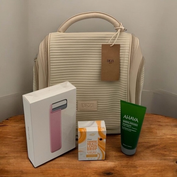 Travel Toiletry Bag with Hook, Zippered Organizer, Make-up & Beauty Products Lot - Picture 2 of 8